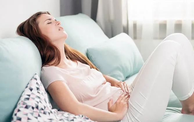 外阴白斑如何自检? 外阴白斑如何自检?